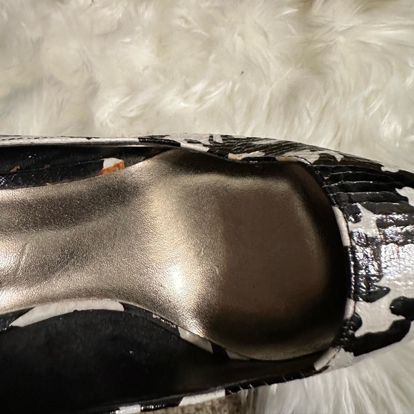 Abstract heels - Picture 2 of 7